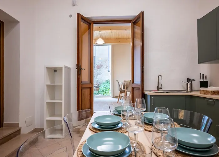 Rentwin - Garden Retreat Apartment *